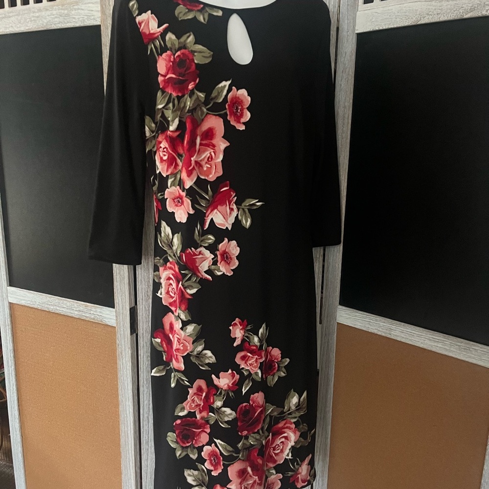 White House Black Market Pink and Red Sheath Dress 3/4 Sleeve